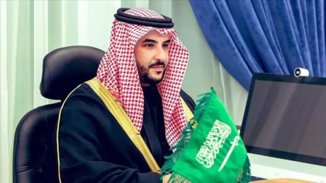 بعد ساعات من ضربات سعودية أمريكية على الحشد الشعبي في العراق.. خالد بن سلمان يلتقي فانس في واشنطن