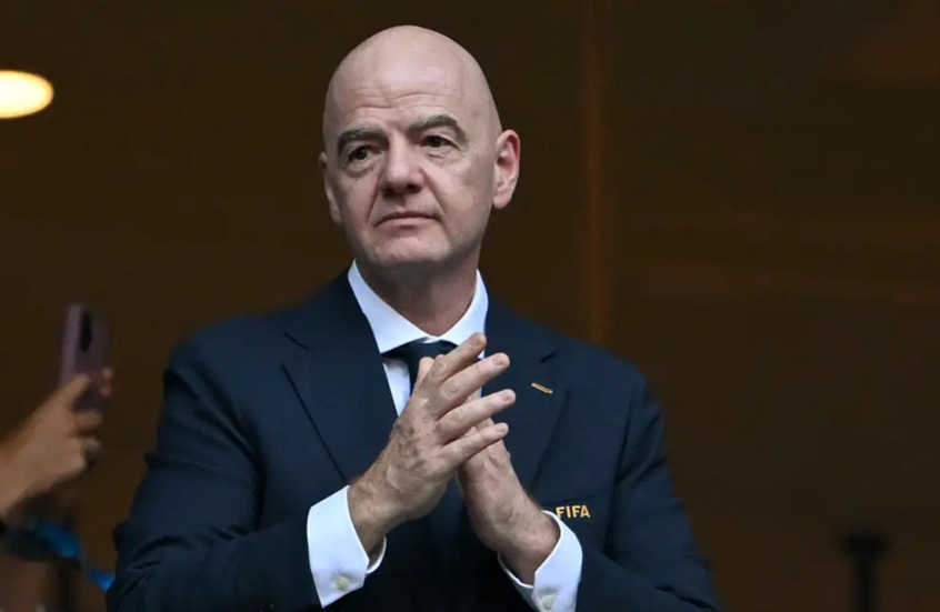 "اليويفا" يهدد إنفانتينو وجوشوا كوشنر باللجوء للقضاء بسبب مشروع خصخصة كأس العالم