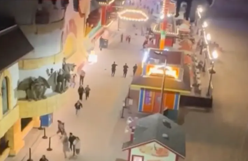 إطلاق نار يهز أغلى منطقة للإيجارات في الولايات المتحدة.. ومشاهد مرعبة لفرار العائلات (فيديو)