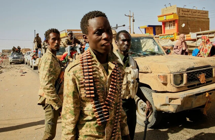 الجيش السوداني يضبط أكثر من 1300 طن من الأسلحة ويقتل قائدا في "الدعم السريع"