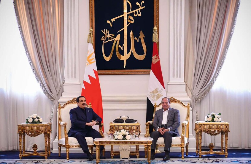 السيسي وملك البحرين يؤكدان أهمية وقف الحرب وتجنب التصعيد في المنطقة