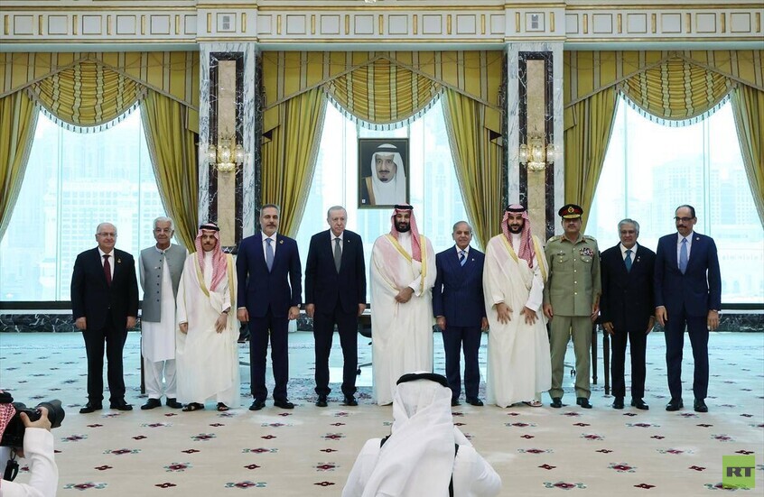 مسؤول سعودي: الاتفاقية مع تركيا وباكستان لا تمثل توجها لبناء محور عسكري أو تكتل طائفي