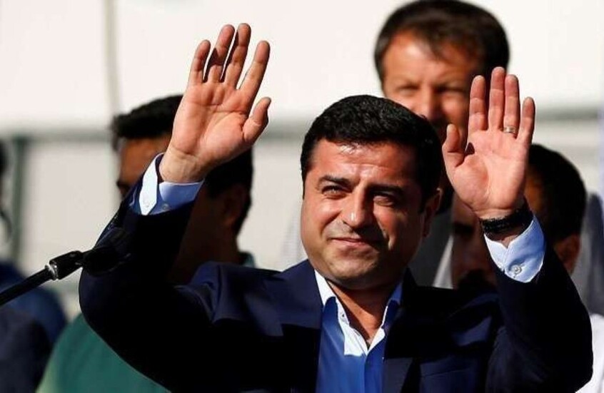 مستشار أردوغان السابق: القانون الإطاري قد يفتح باب الإفراج عن دميرطاش