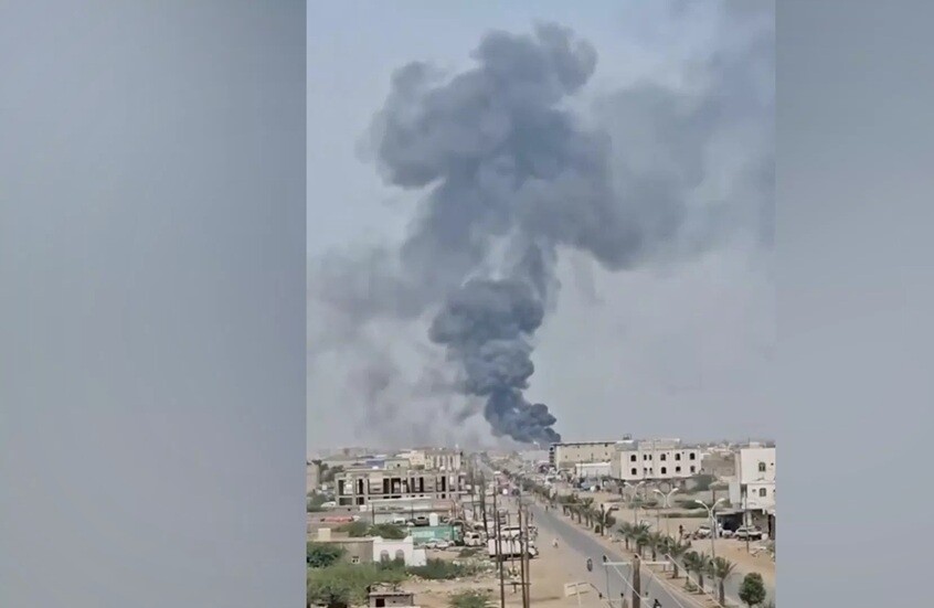 هجمات حوثية بالصواريخ والمسيرات تستهدف الجيش اليمني في مأرب والمخا
