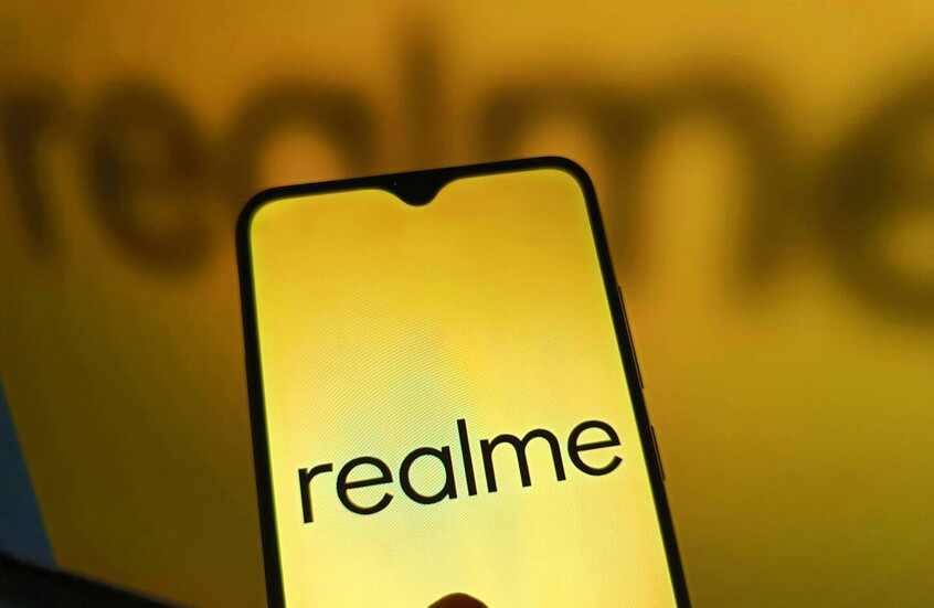 Realme تطرح هاتفا بهيكل متين وسعر منافس