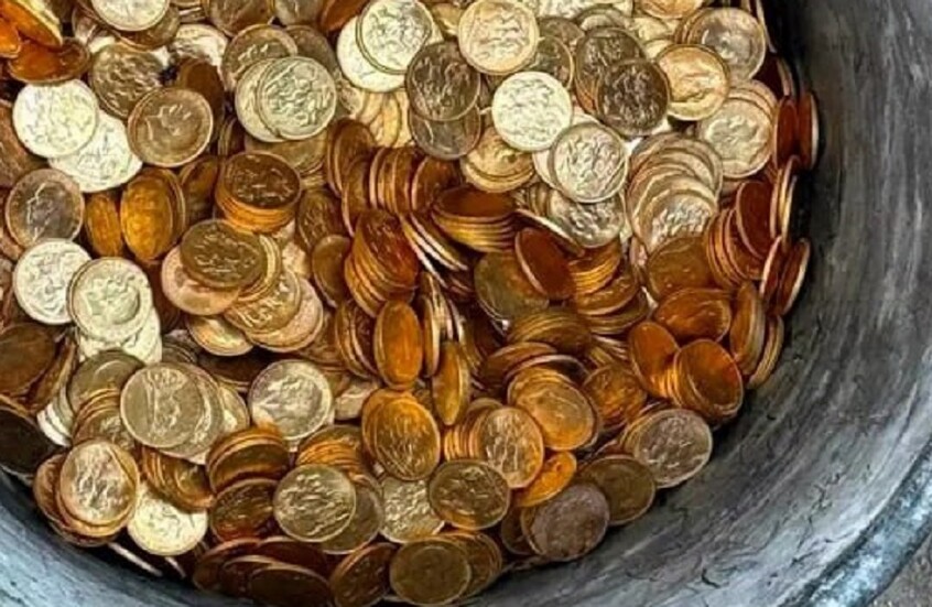 بلجيكا.. عمال يعثرون على خزنة ذهب تقدر بـ9 ملايين يورو (صور)