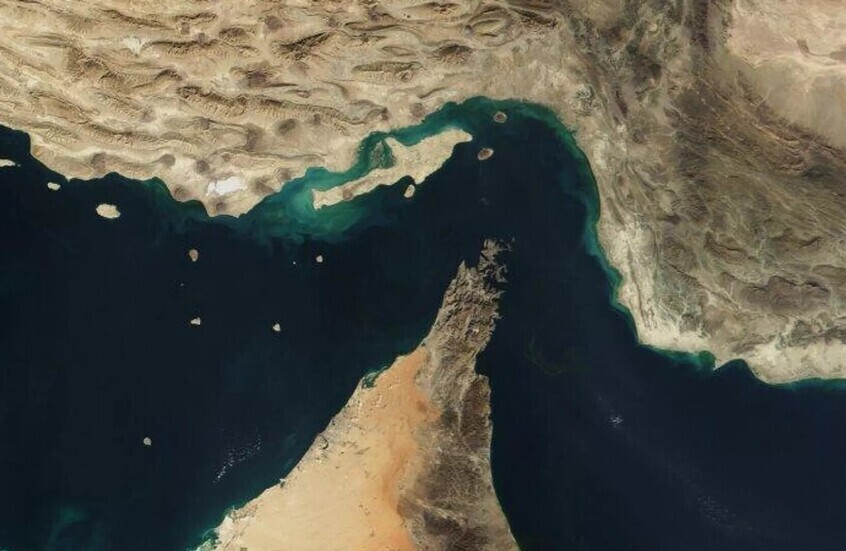 إيران وسلطنة عمان تتفقان على خريطة الملاحة عبر مضيق هرمز