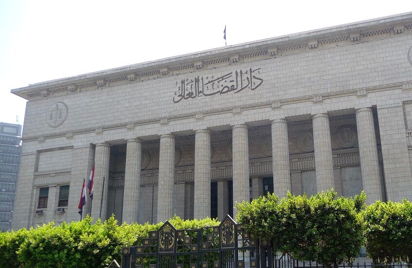 مصر.. إحالة مسؤولين إلى النيابة العامة والإدارية في وقائع فساد