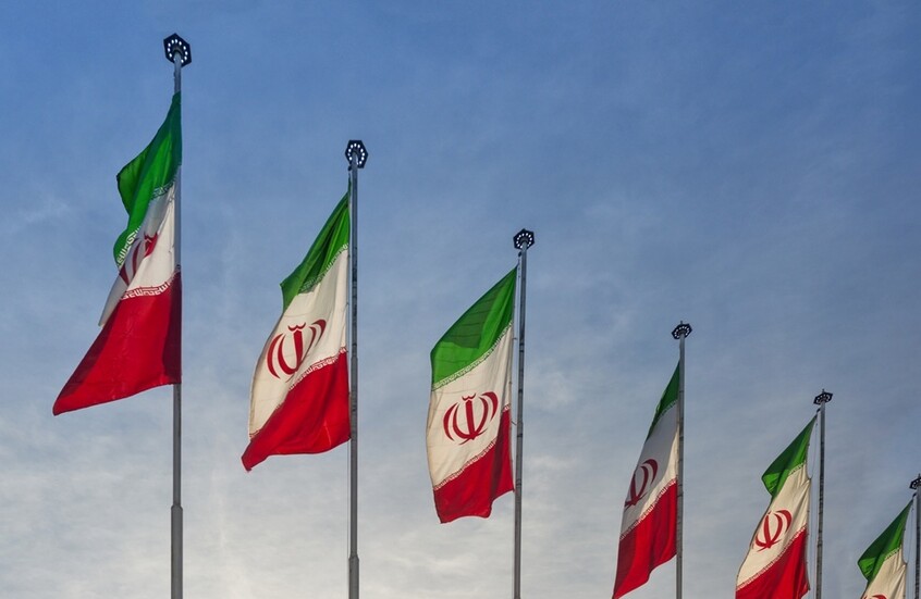 طهران تعلن لقاء سفيرها في الكويت بأربعة إيرانيين محتجزين منذ ثلاثة أشهر