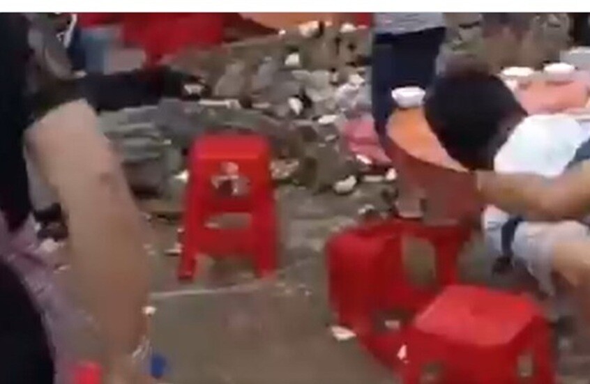 الصين.. انهيار منزل خلال حفل عائلي بنجاح الأبناء يودي بحياة 5 أشخاص (فيديو)