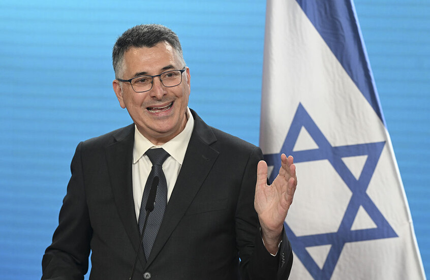 ساعر: بريطانيا لا يحق لها محاضرة إسرائيل وتصريحاتها تتجاهل الإرهاب الفلسطيني