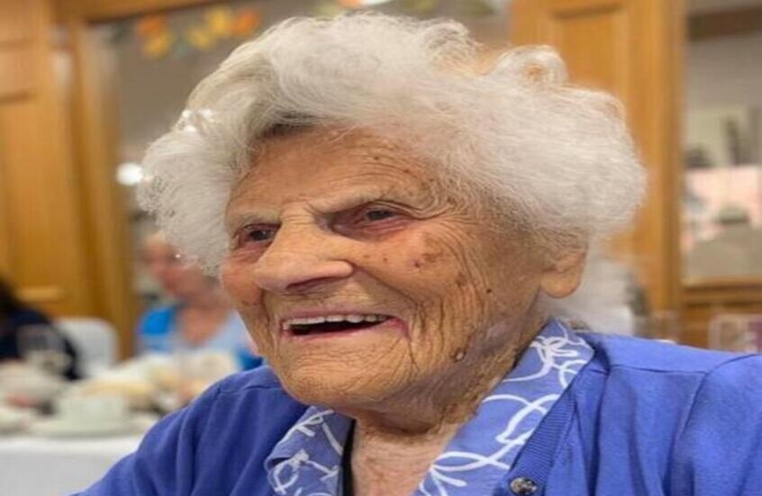 أكبر معمرة على قيد الحياة في بريطانيا والعالم تبلغ 117 سنة