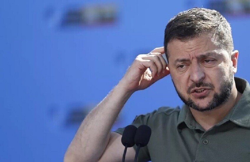 زعيم حزب فرنسي عن تعويم زيلينسكي في السلطة: "لم يتبق له سوى أسابيع"