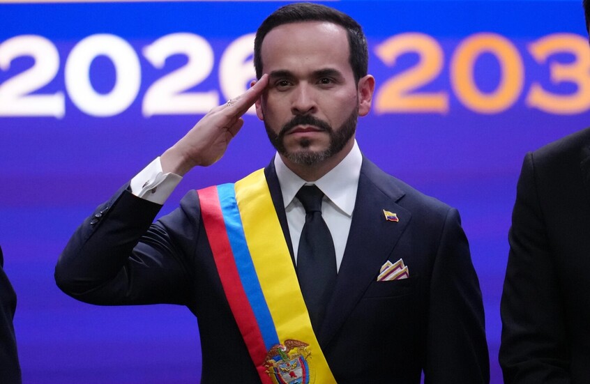 كولومبيا.. الرئيس دي لا إسبريلا يتعهد بترحيل آلاف المهاجرين غير النظاميين