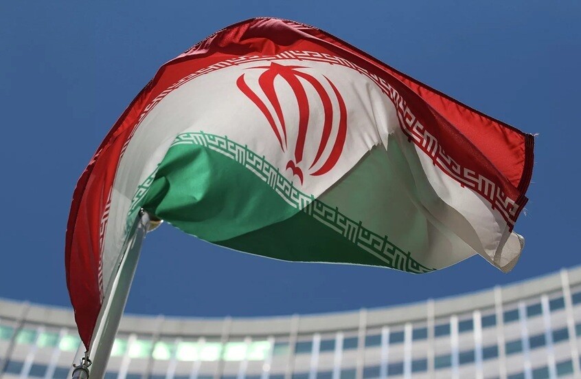 طهران تتخذ إجراءات لمواجهة "الإرهاب الاقتصادي" الأمريكي وتعزز التعاون الإقليمي