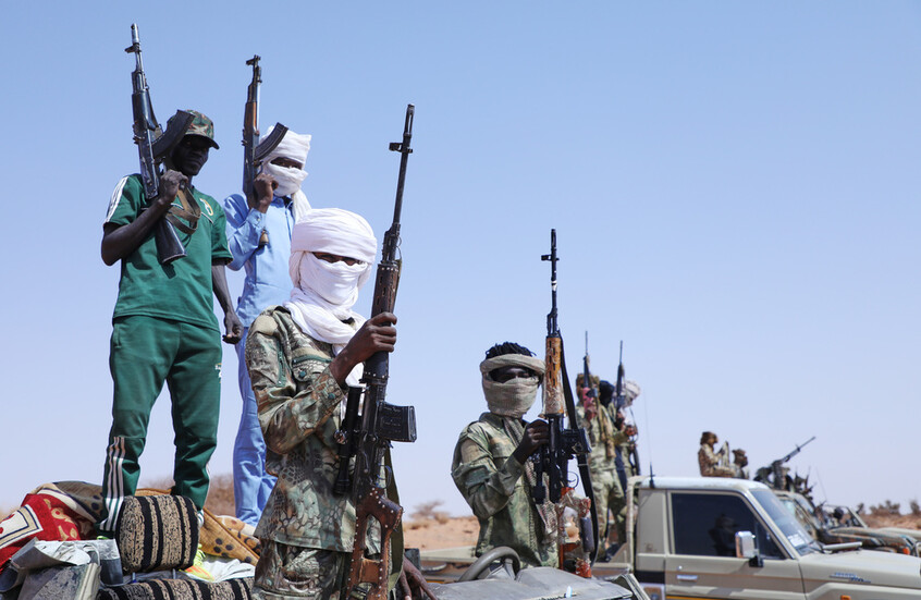 السودان.. "الدعم السريع" تعلن سيطرتها على قاعدتي سركم وبكوري جنوب البلاد