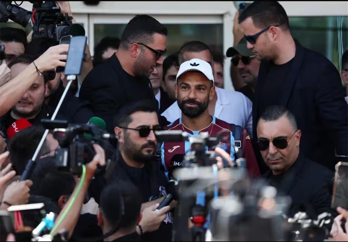 بعد محمد صلاح.. طرابزون سبور يبدأ خطواته لضم نجم الهلال السعودي