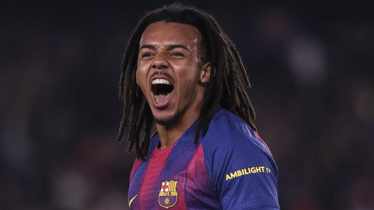 برشلونة يتخذ قرارا مهما بشأن مستقبل كوندي