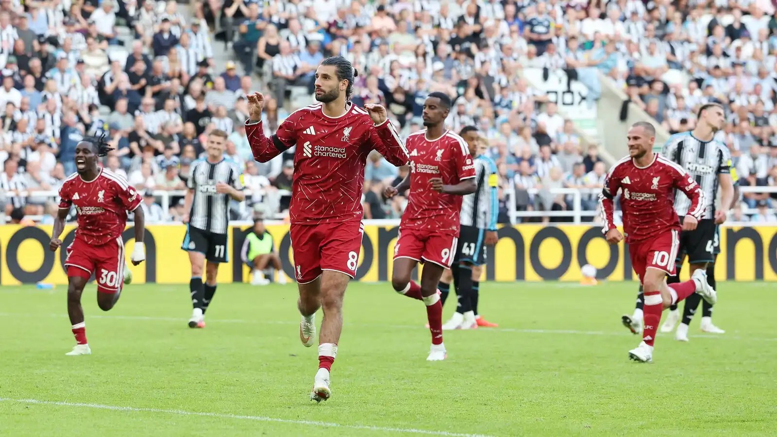 سوبوسلاي ينقذ ليفربول ويقوده لتعادل قاتل مع نيوكاسل يونايتد في الدوري الإنجليزي (فيديو)