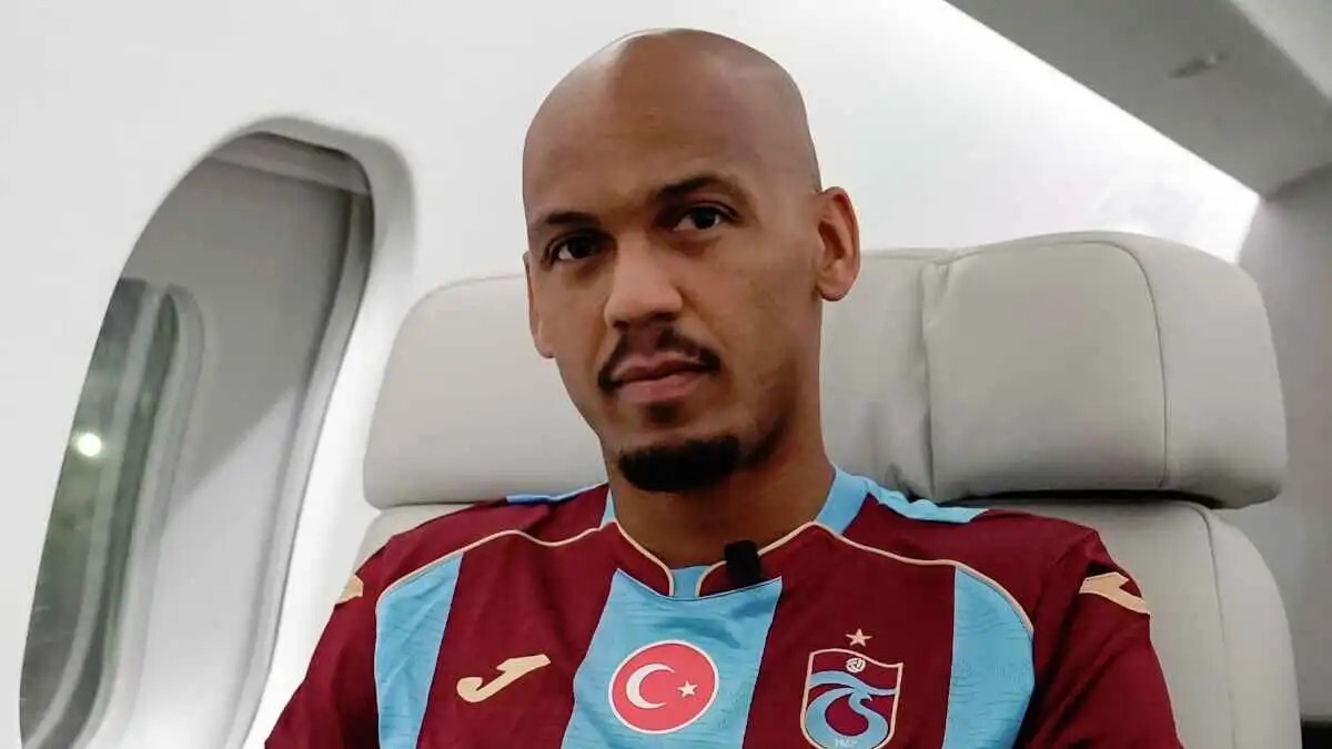 زميل صلاح في ليفربول يجد شراكته معه ويعلن انتقاله إلى طرابزون سبور