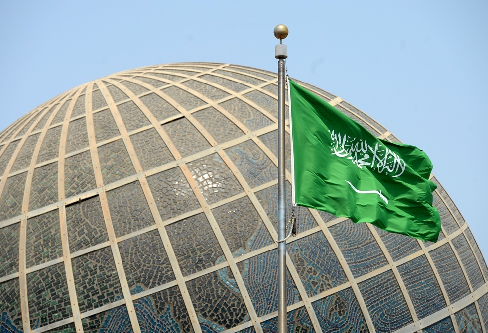 السعودية تؤكد ضرورة بقاء مضيق هرمز وباب المندب مفتوحين وآمنين