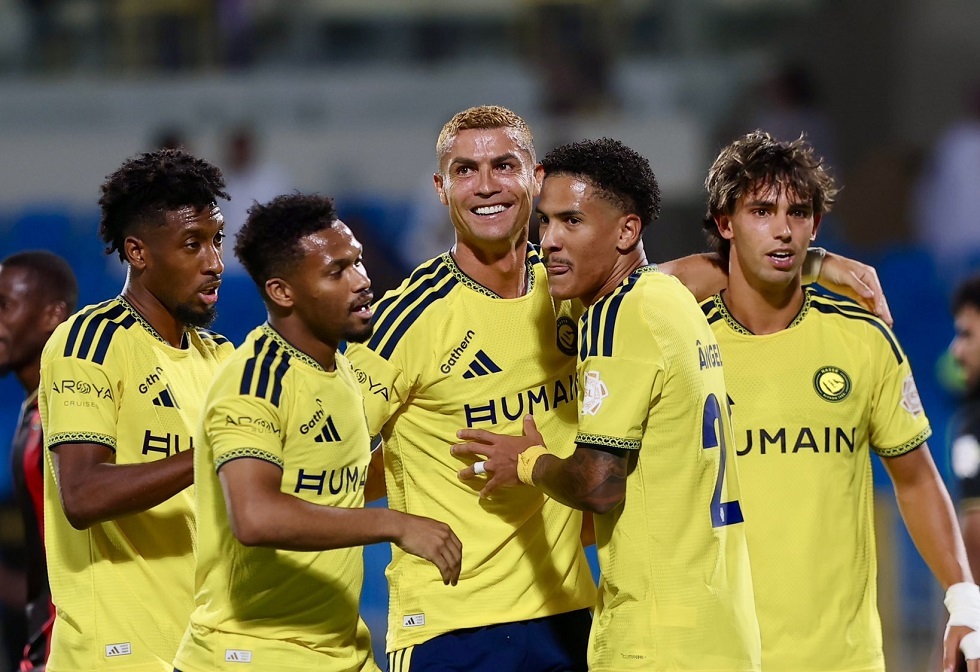 بعد خروجه غاضبا والاختفاء.. رونالدو يعلق على "ريمونتادا" النصر أمام الاتفاق