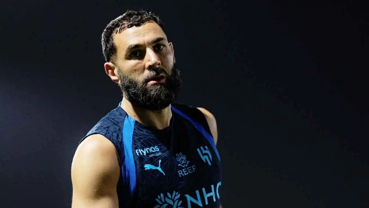 رد فعل كريم بنزيما بعد رغبة الهلال في رحيله