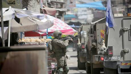 الجيش الإسرائيلي يعلن اعتقال فلسطينيين في جنين زعم أنهم خططوا لاغتيال وزير الدفاع
