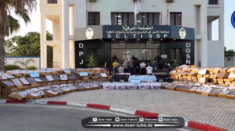 أكبر عملية للشرطة الجزائرية.. تفكيك شبكة بامتداد دولي في المغرب والإمارات وفرنسا