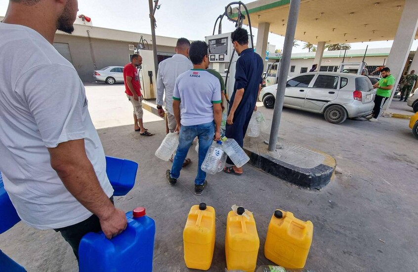 طوابير بلا نهاية.. أزمة الوقود تخنق المدن الليبية