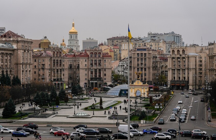 ضابط مخابرات أوكراني سابق يكشف تفاصيل "حرب الأجهزة الأمنية" في كييف