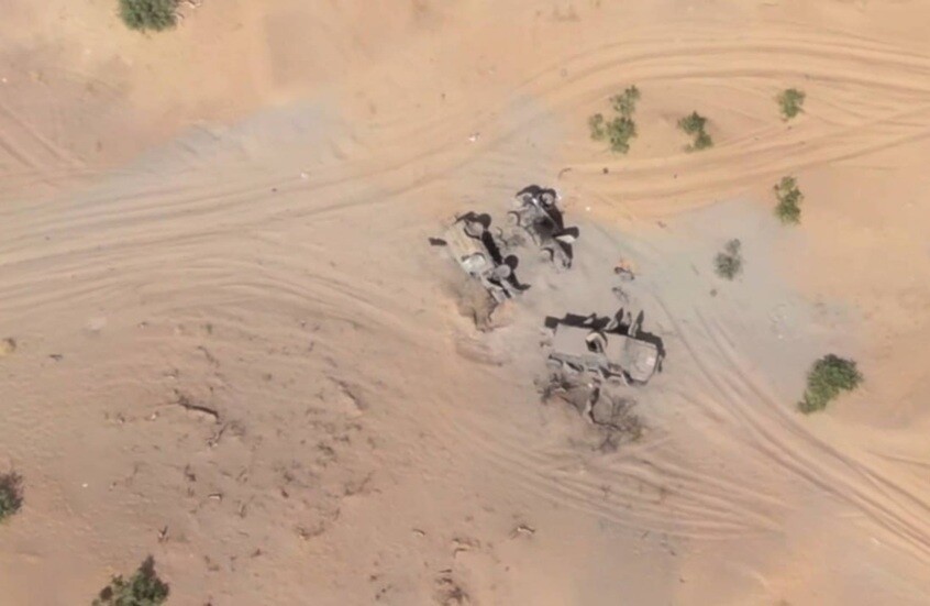 الحوثيون ينشرون مشاهد لاستهداف اجتماع قيادات عسكرية يمنية تدعمها السعودية (فيديو)