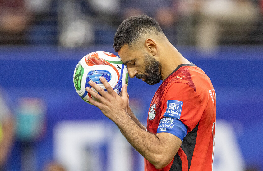 كواليس إمبراطورية محمد صلاح الاستثمارية.. 4 شركات تدير ثروته في بريطانيا