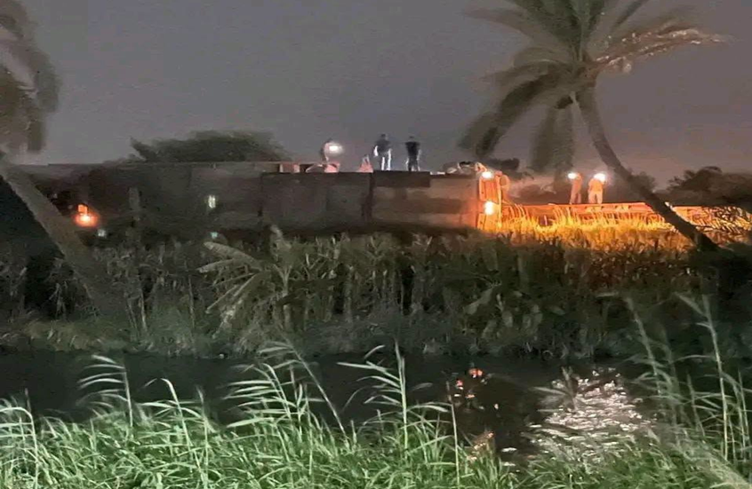 مصر.. "هيئة سكك الحديد" تعتذر بعد تصادم قطارين