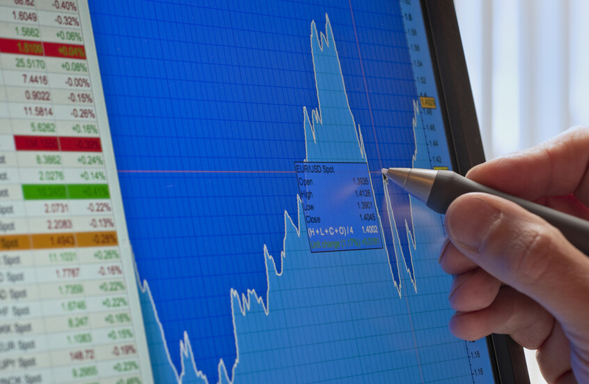 العجز التجاري التونسي يرتفع إلى 1.6 مليار دولار خلال الأشهر الثمانية الأولى من العام