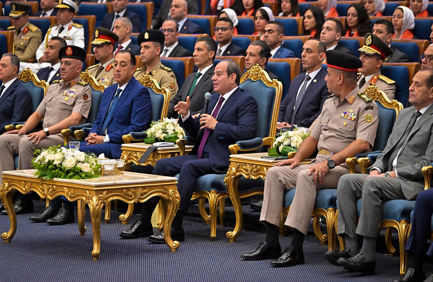 السيسي يحذر المصريين: ما حدث في 2011 لم ينته بعد.. ومصر الناجي الوحيد بالمنطقة