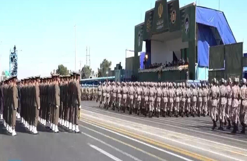 صفوي يحدد ما الذي أعده الحرس الثوري وإيران من "دفاع موزاييكي" لمواجهة أي غزو بري أمريكي