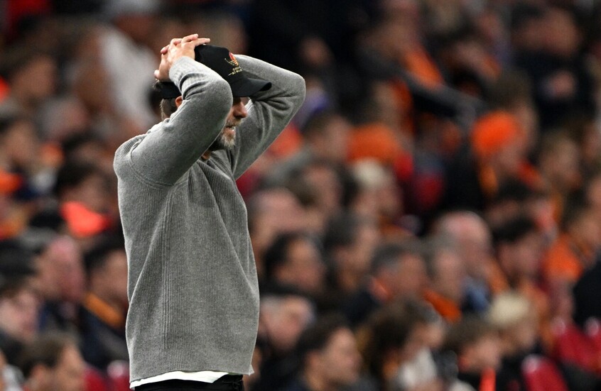 يورغن كلوب مدرب المنتخب الألماني، يبدي رد فعل أثناء تواجده على خط الملعب خلال مواجهة المنتخب الهولندي في دوري الأمم الأوروبية