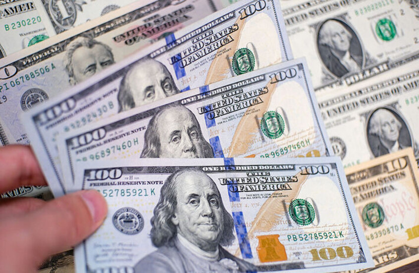 شحنة دولارات جديدة مرتقبة للعراق بعد تفاهمات مع واشنطن
