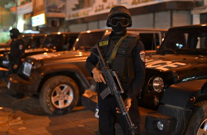5 جثامين وأسلحة نارية.. الشرطة المصرية تقضي على بؤرة فتوات الشيخ زايد