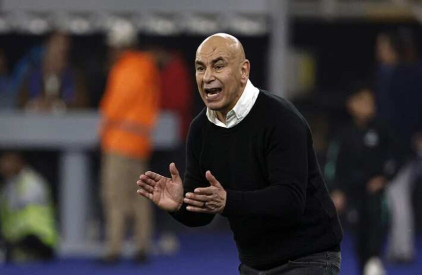 المدير الفني لمننتخب مصر حسام حسن خلال توجيه للاعبيين أثناء إحدى مباريات كأس العالم 2026
