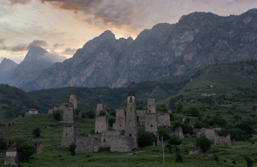 فيلم وثائقي يرصد تاريخ إنغوشيا وثقافتها وحياتها المعاصرة- Caucasus Mountains- Ингушетия