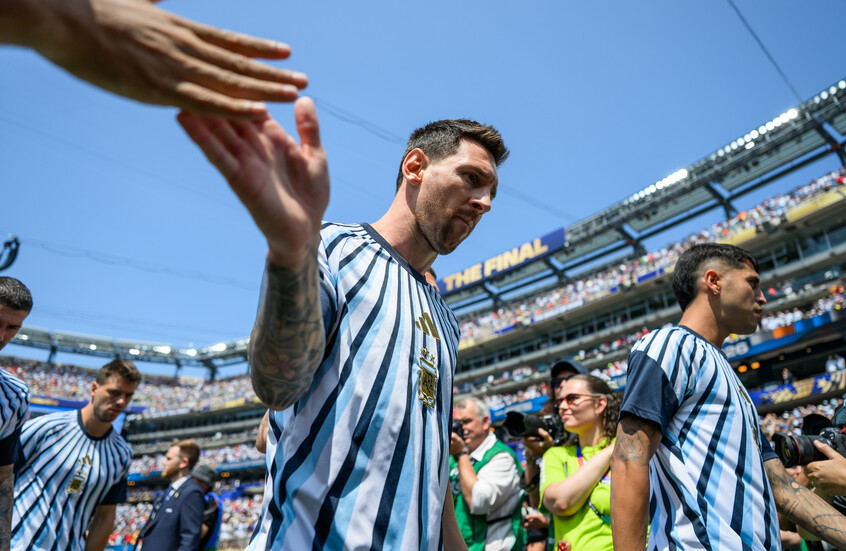 ليونيل ميسي من الأرجنتين قبل مباراة كرة القدم النهائية لكأس العالم 2026 FIFA بين إسبانيا والأرجنتين في 19 يوليو 2026 في إيست روثرفورد، نيو جيرسي.