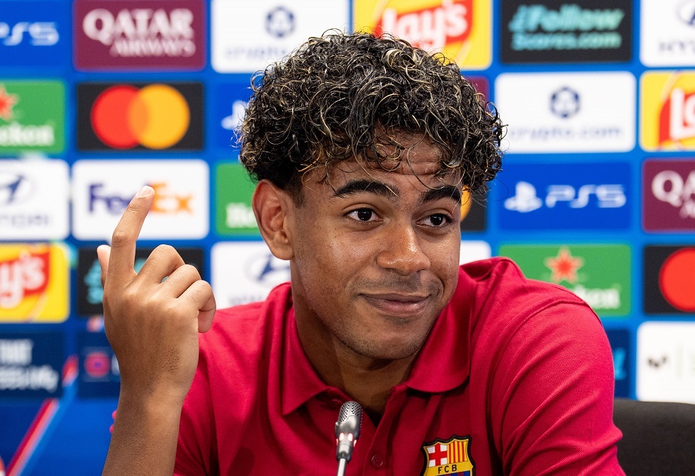 لامين جمال يفضل التتويج بدوري أوروبا على الفوز بالكرة الذهبية.. ويهاجم مبابي و"صديقه" ديمبلي (فيديو)