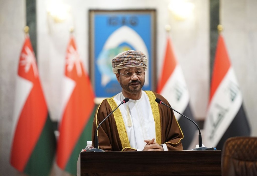 وزير خارجية عمان: تأجيل الاجتماع الإقليمي المقرر عقده غدا في صلالة