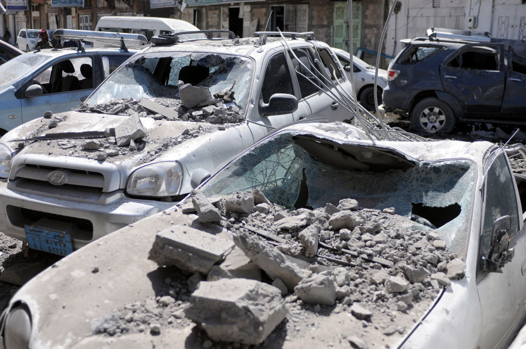 الحوثيون يعلون استهدافهم بـ54 غارة سعودية