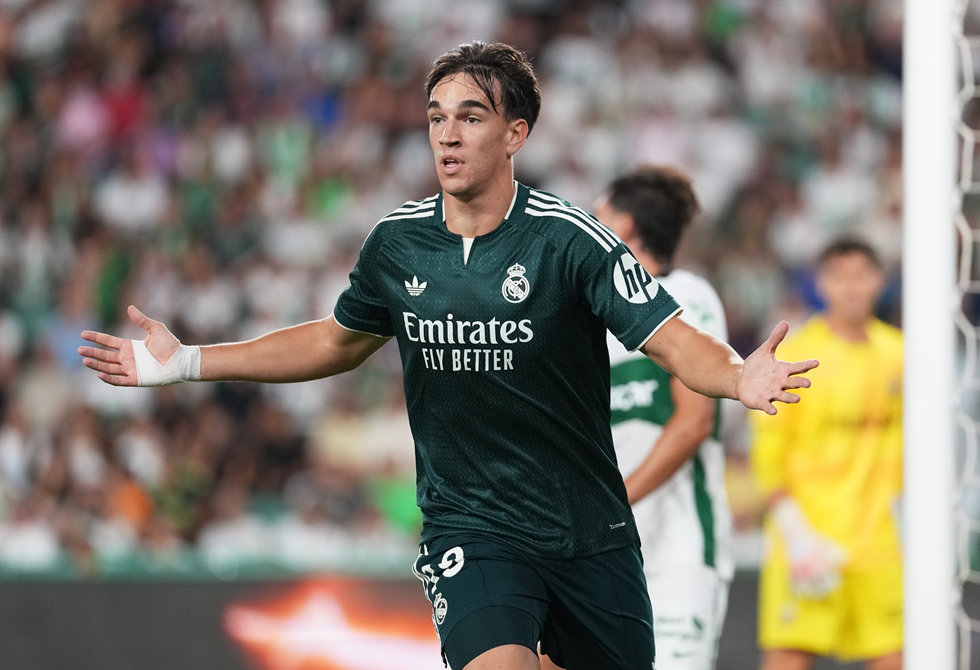 البديل كارلوس إسبي يخطف فوزا "قاتلا" لريال مدريد أمام إلتشي