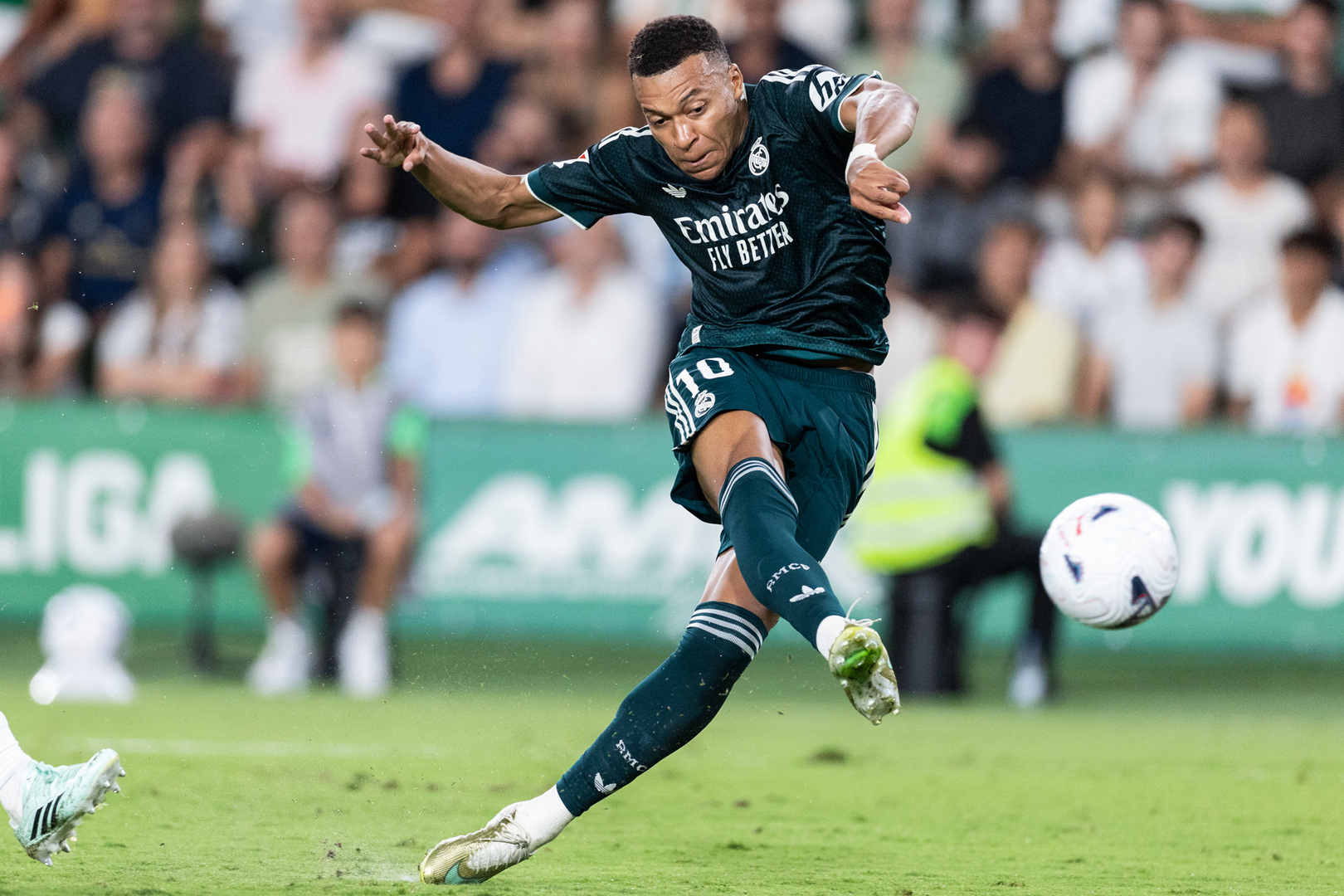 60 ألف يورو.. حكم قضائي جديد في أزمة مبابي وسان جيرمان