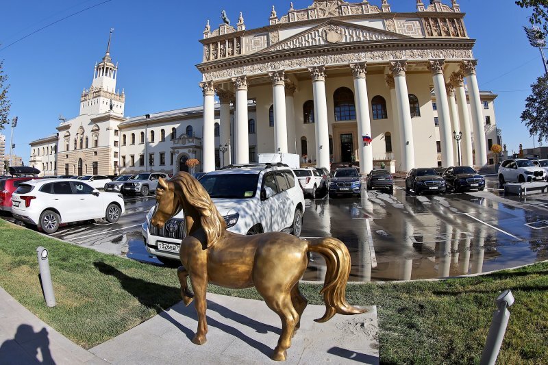 ميدان سباق الخيل