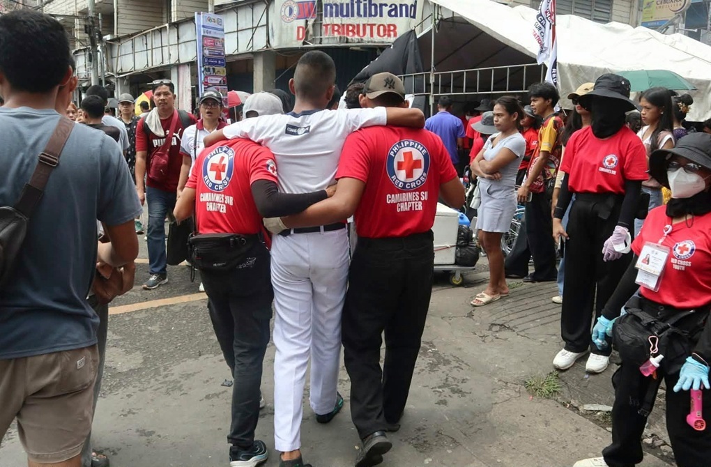 مقتل 6 أشخاص وإصابه 17 فی إطلاق نار بمدرسه فی الفلبین